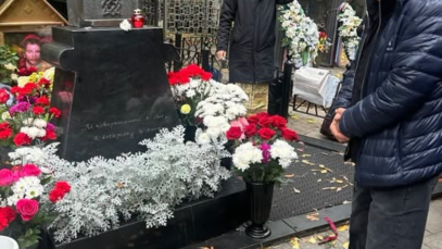 Игорь Тальков был убит 6 октября 1991 года ,во время концерта в Санкт-Петербурге .